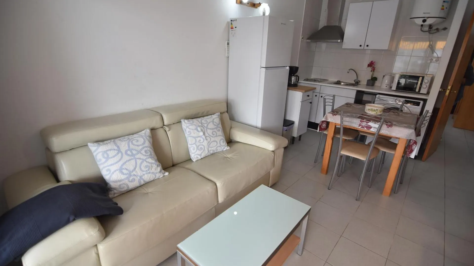 Appartement Rnet - 2-3 Puerto Madeira Canal View Roses Espagne
