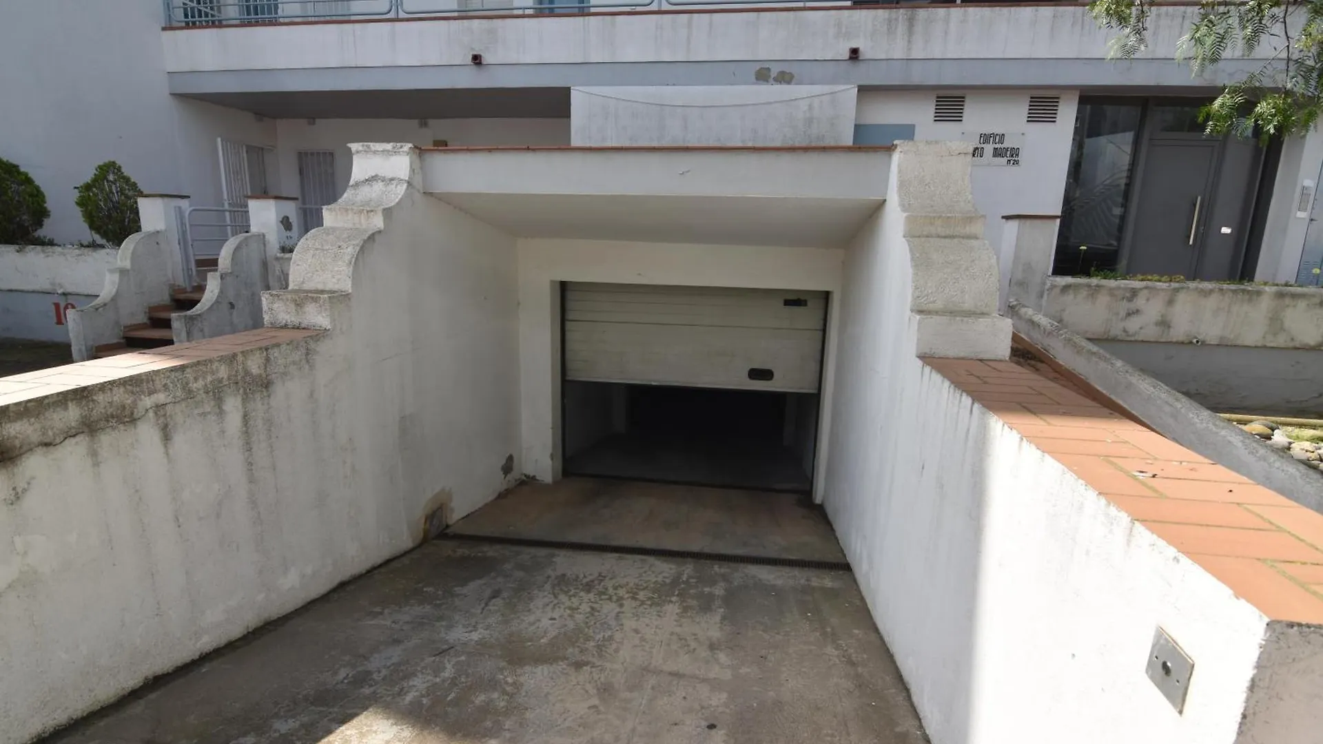 Apartment Rnet - 2-3 Puerto Madeira Canal View Roses Spain