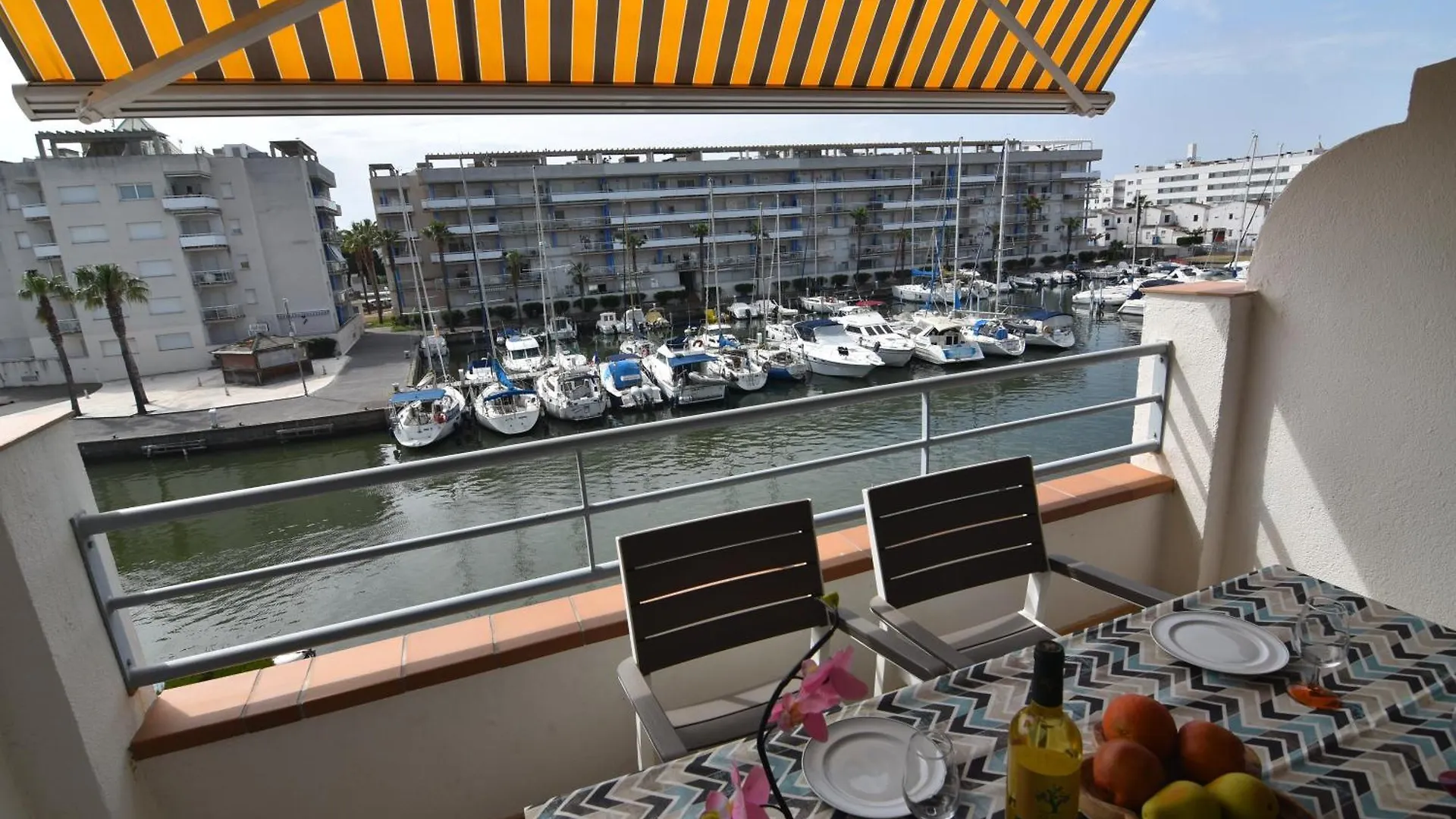 Apartment Rnet - 2-3 Puerto Madeira Canal View Roses